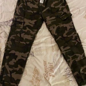 Camouflage cargo joggers.